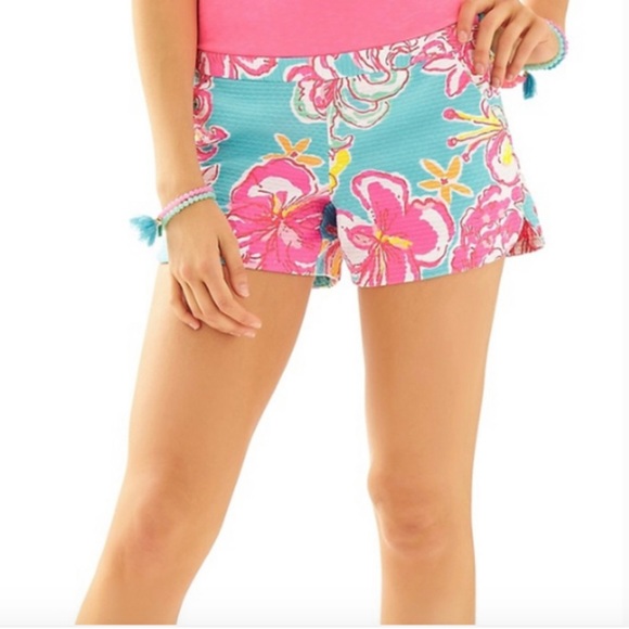 NEW LILLY PULITZER ADIE “BREAKWATER BLUE” LOLITA SHORTS - Picture 2 of 12